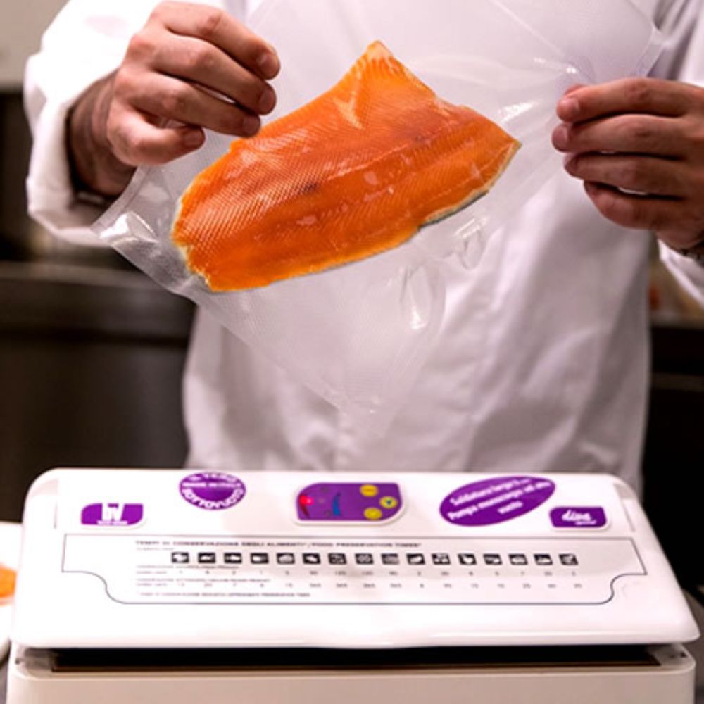 EMPACADORA AL VACÍO BESSER VACUUM DIVA | Empacadora al Vacío | Barra Sellado de 33 cm | Polimero | Negocio Alimentos Jamones Caldos Cremas Ambientada